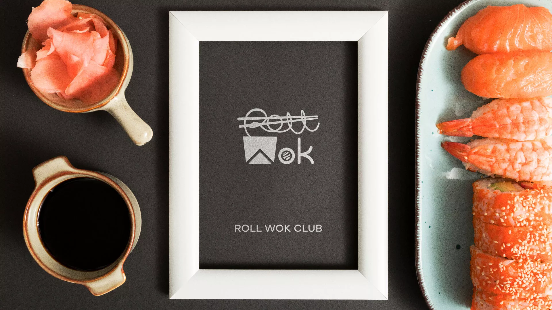 Разработка логотипа суши-бара «Roll Wok Club» в Магадане