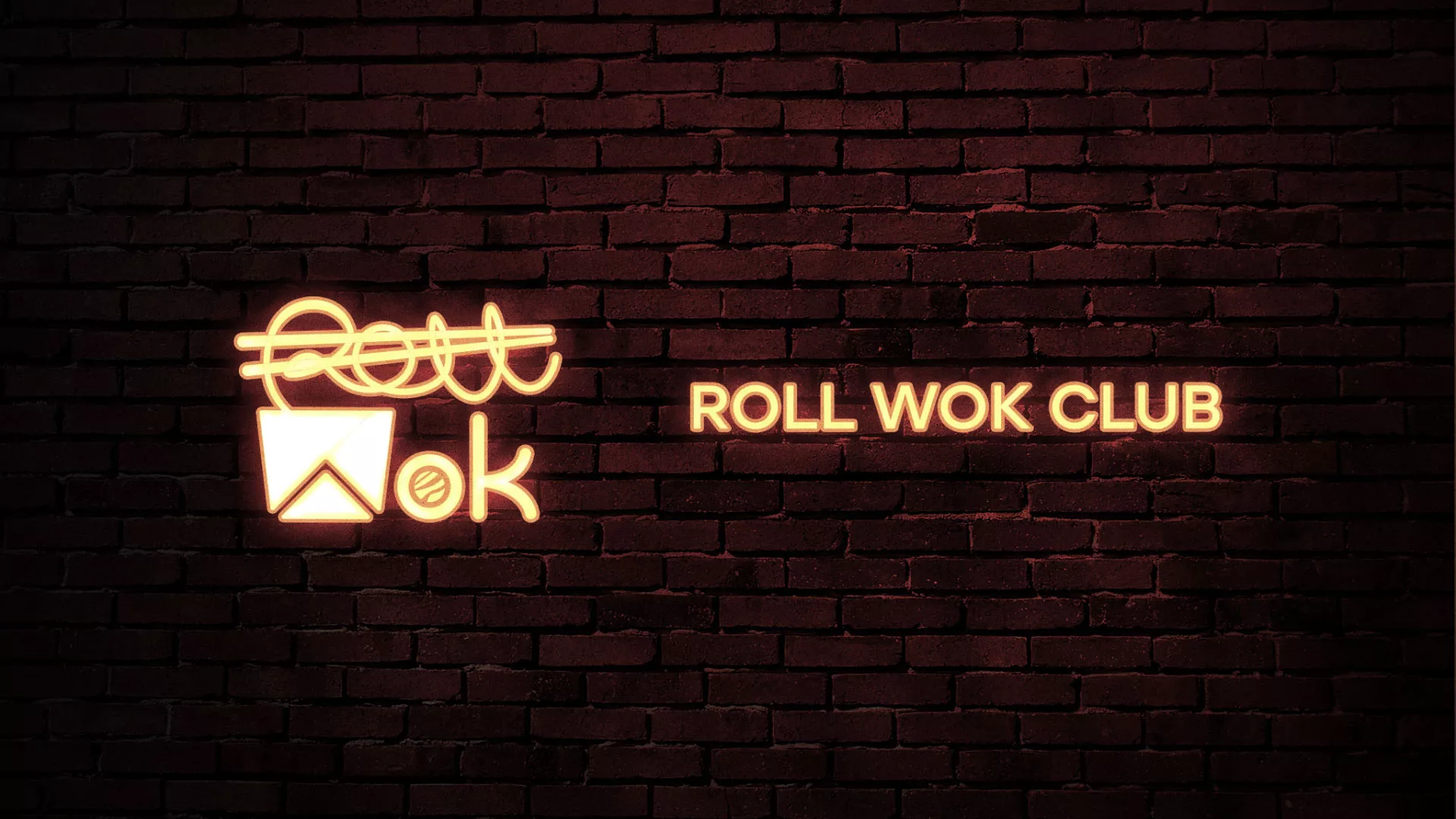 Разработка логотипа суши-бара «Roll Wok Club» в Магадане